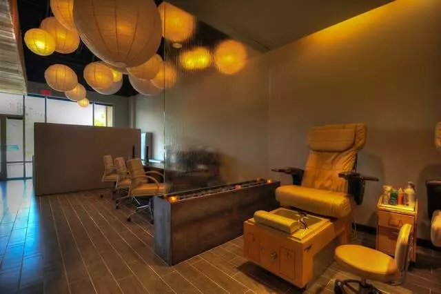 Avenue Nails & Spa