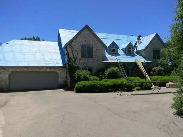 Armadillo Roofing & Exteriors