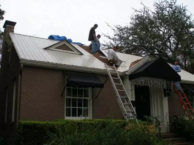Armadillo Roofing & Exteriors