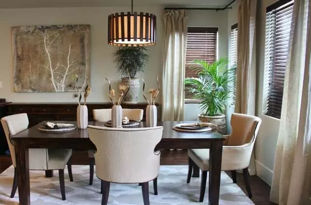 Adentro Designs