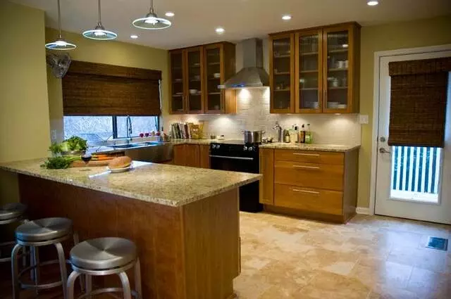 Adentro Designs