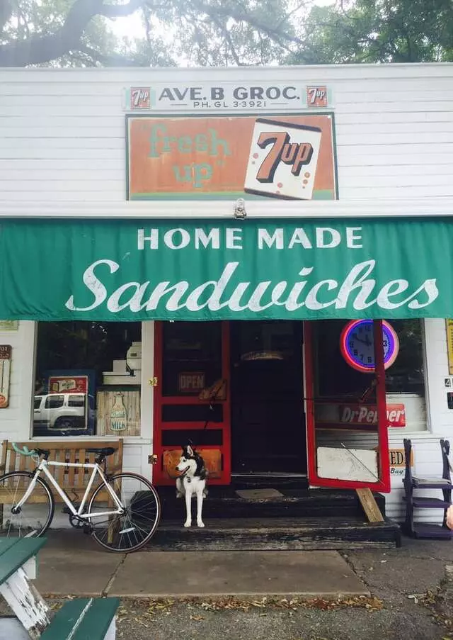 Avenue B Grocery