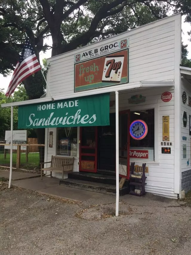 Avenue B Grocery