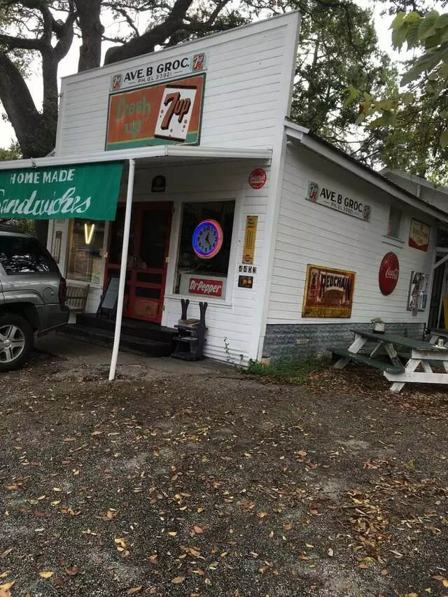 Avenue B Grocery