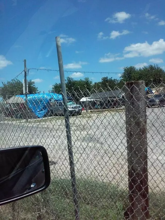 812 Market