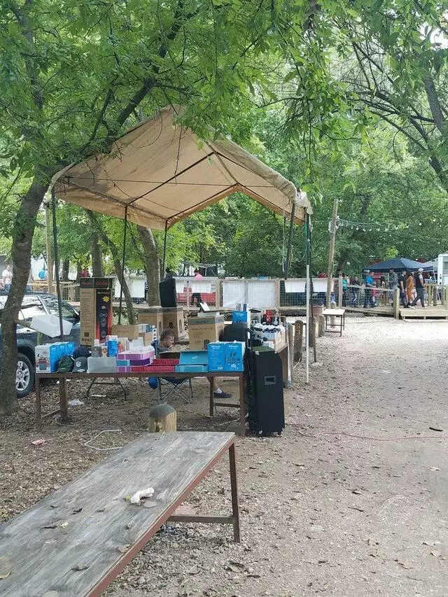 812 Market