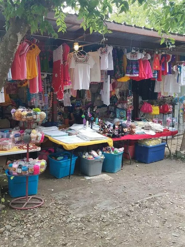 812 Market