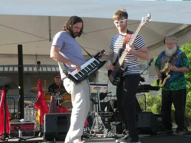 Airwave 80s band