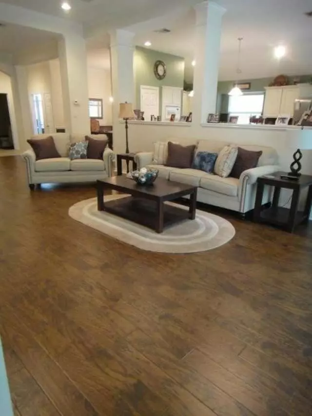 Austin’s Floor Store